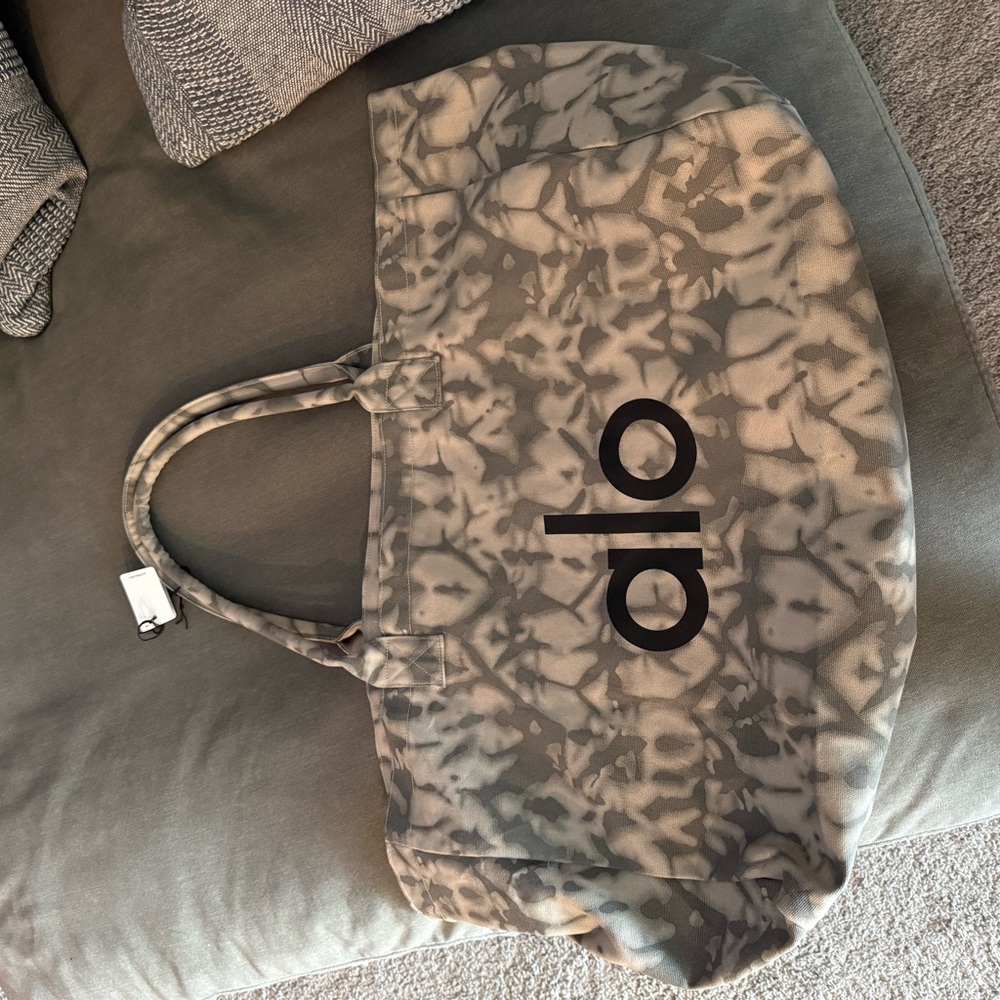 ALO Yoga Gray Women's Tote Bag